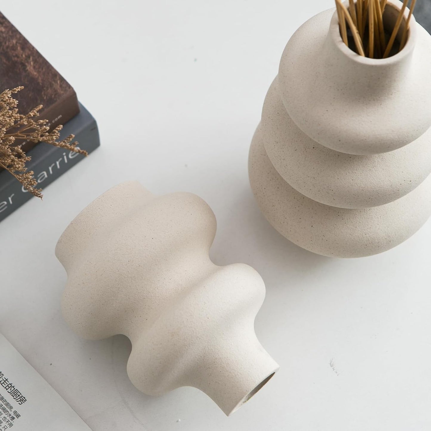 Mowtanco Off-White Ceramic Vase Duo for Modern Decor